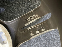 Load image into Gallery viewer, 1x Alufelge 18 Zoll 8.0" 5x108 42ET Glanz Silber 31362839 Volvo S90 V90