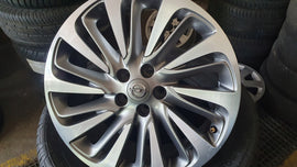 1x Alufelge 18 Zoll 7.5