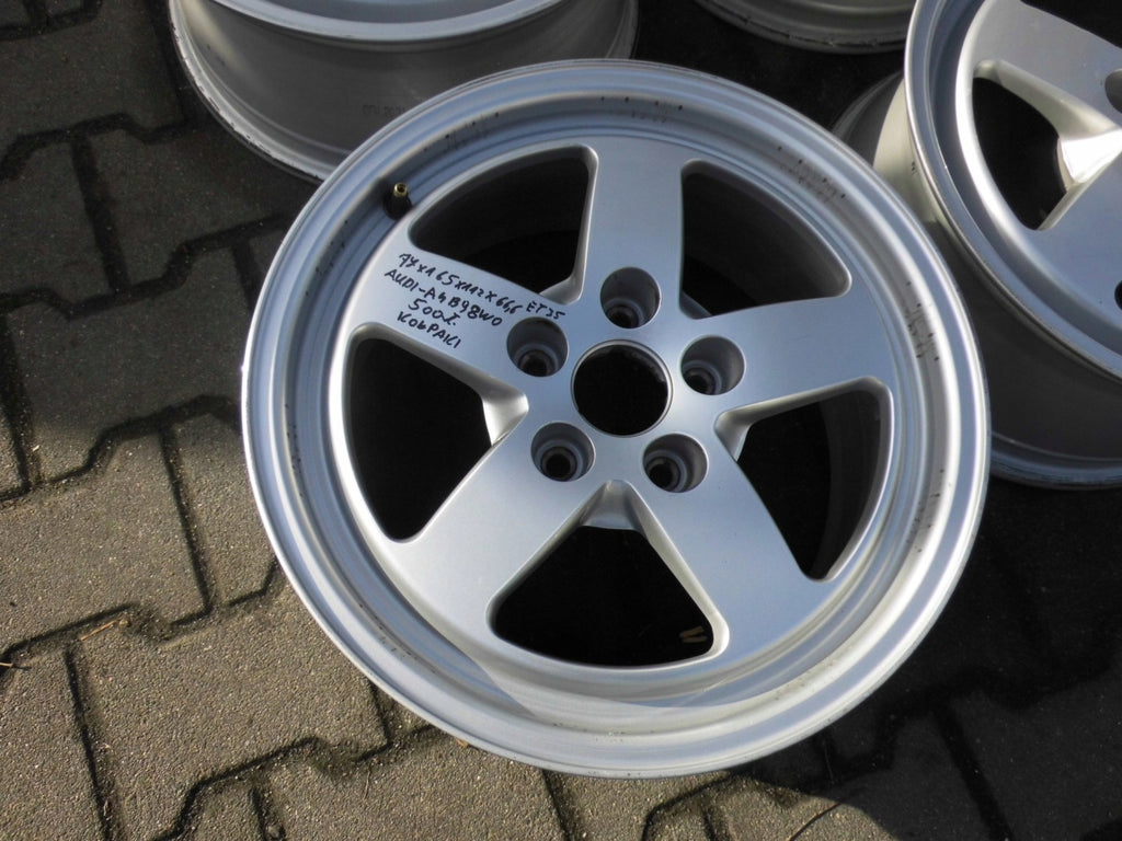 4x Alufelge 16 Zoll 7.0" 5x112 35ET Glanz Silber 8W0601025EF Audi A4 B9 FEL8925743304ch