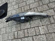 Laden Sie das Bild in den Galerie-Viewer, Frontscheinwerfer Ford Fiesta Rechts Scheinwerfer Headlight SCH7255578930qs