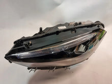 Laden Sie das Bild in den Galerie-Viewer, Frontscheinwerfer Mercedes-Benz W247 Links Scheinwerfer Headlight SCH6655192612sb