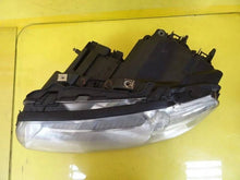 Laden Sie das Bild in den Galerie-Viewer, Frontscheinwerfer Audi A8 Links Scheinwerfer Headlight