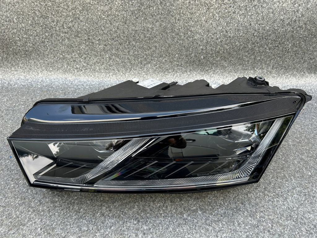 Frontscheinwerfer Skoda Octavia IV 5E4941015A Links Scheinwerfer Headlight SCH7611850896dt