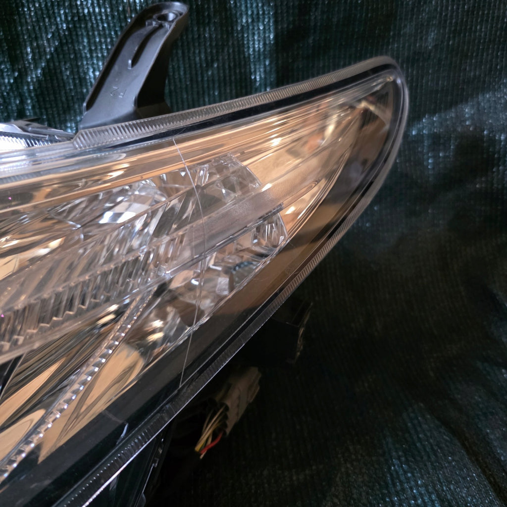 Frontscheinwerfer Toyota Auris 81150-02E21 Links Scheinwerfer Headlight SCH5962718570uf