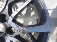 Laden Sie das Bild in den Galerie-Viewer, 1x Alufelge 17 Zoll 7.0&quot; 5x114.3 39ET PW4570R002 Toyota Corolla Rim Wheel