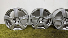 Load image into Gallery viewer, 4x Alufelge 17 Zoll 8.0" 5x112 35ET Matt Silber Mercedes-Benz W168 Rim Wheel FEL5311927235tr