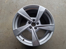 Load image into Gallery viewer, 1x Alufelge 19 Zoll 8.5" 5x112 40ET Glanz Silber 8W0601025ES Audi Rim Wheel FEL9025789987au