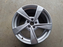 Laden Sie das Bild in den Galerie-Viewer, 1x Alufelge 19 Zoll 8.5" 5x112 40ET Glanz Silber 8W0601025ES Audi Rim Wheel FEL9025789987au