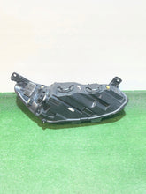 Load image into Gallery viewer, Frontscheinwerfer Ford Focus JX7B-13W030-AE Xenon Links Scheinwerfer Headlight SCH7223954401qf