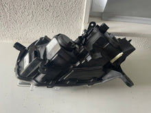 Laden Sie das Bild in den Galerie-Viewer, Frontscheinwerfer Dacia Logan Sandero II 260108435R Rechts Headlight