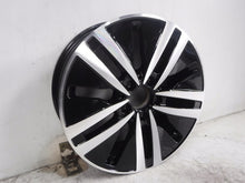 Laden Sie das Bild in den Galerie-Viewer, 1x Alufelge 17 Zoll 6.5" 5x112 44ET Glanz Schwarz A1774010200 Mercedes-Benz Cla FEL9580722609lk