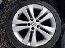 Load image into Gallery viewer, 1x Alufelge 18 Zoll 8.0" 5x115 46ET Opel Astra Zafira C Rim Wheel FEL7063081368si