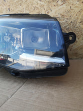 Load image into Gallery viewer, Frontscheinwerfer VW Transporter 7E1941016AD Rechts Scheinwerfer Headlight