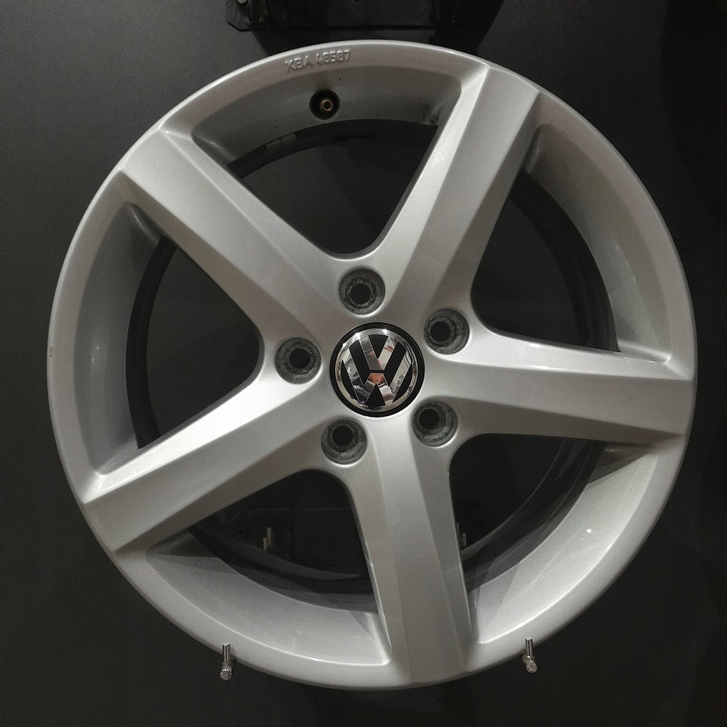 4x Alufelge 16 Zoll 6.5" 5x112 42ET Glanz Silber 3AA071496 VW Passat Jetta FEL2760861311aa