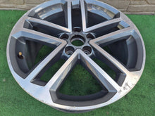 Laden Sie das Bild in den Galerie-Viewer, 1x Alufelge 18 Zoll 5x112 8V0601025DG Audi A3 Rim Wheel FEL7186221857bv