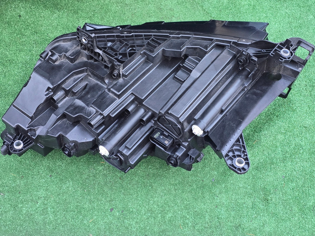 Frontscheinwerfer Skoda Enyaq 5LB941016H Rechts Scheinwerfer Headlight SCH3421894413qj
