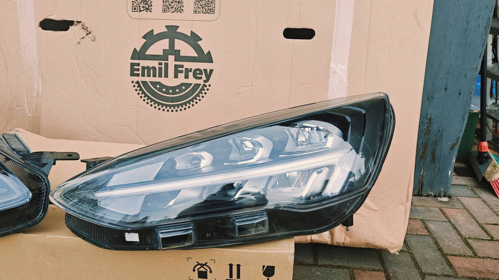 Frontscheinwerfer Ford Focus MX7B13E014EB MX7B13E015EB Links Headlight SCH6297513345ao