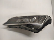 Laden Sie das Bild in den Galerie-Viewer, Frontscheinwerfer Skoda Superb III 3V1941017A Xenon Links Scheinwerfer Headlight