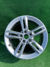 Laden Sie das Bild in den Galerie-Viewer, 1x Alufelge 17 Zoll 7.5" 5x112 7848601 BMW Rim Wheel FEL9683818759sl