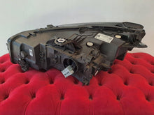 Laden Sie das Bild in den Galerie-Viewer, Frontscheinwerfer BMW 2 U06 120810200 5A42244 Full LED Rechts Headlight SCH5939304323uk