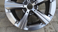 Laden Sie das Bild in den Galerie-Viewer, 1x Alufelge 17 Zoll 7.0&quot; 5x112 41ET 6898044 BMW U06 Rim Wheel