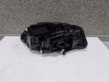 Laden Sie das Bild in den Galerie-Viewer, Frontscheinwerfer Mercedes-Benz W177 A1779064803 Full LED Rechts Headlight SCH2548577184dp