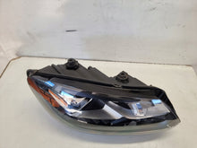 Load image into Gallery viewer, Frontscheinwerfer VW Touran 1T1941752H Xenon Rechts Scheinwerfer Headlight