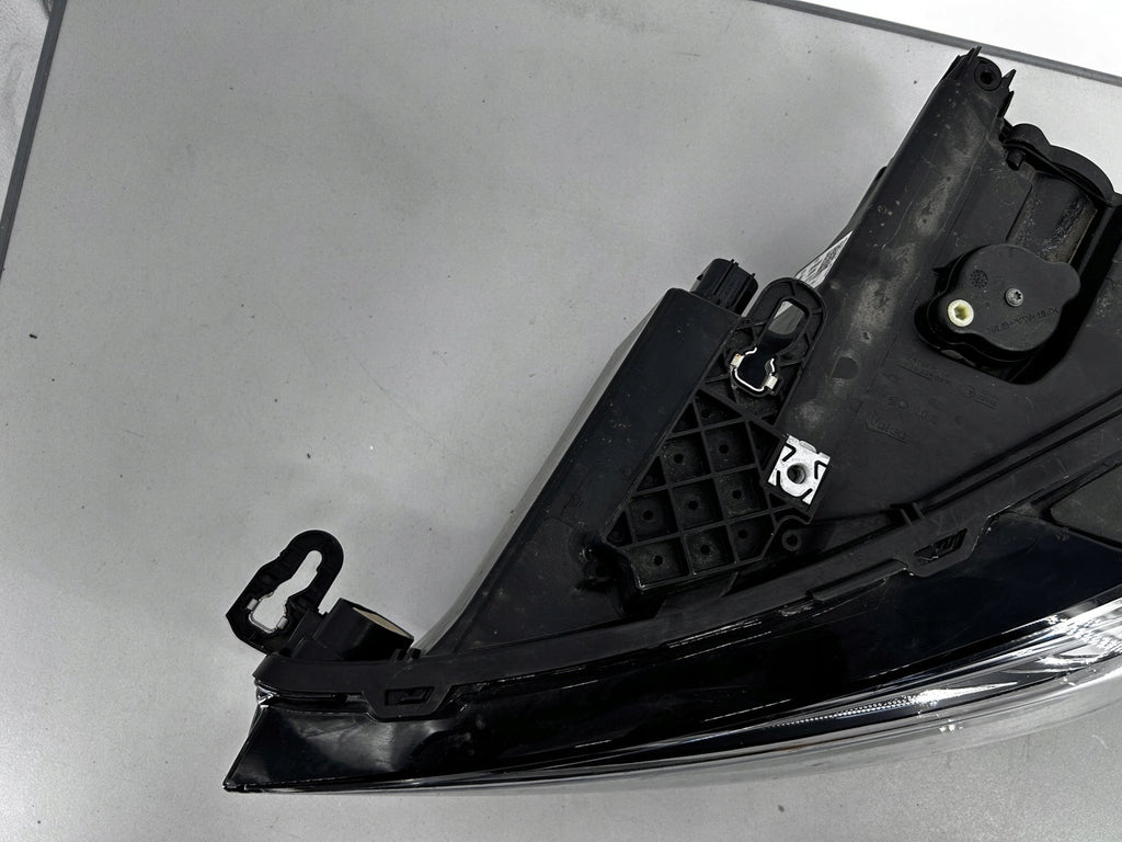 Frontscheinwerfer Seat Leon 5FB941007J LED Ein Stück (Rechts oder Links)