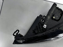 Load image into Gallery viewer, Frontscheinwerfer Seat Leon 5FB941007J LED Ein Stück (Rechts oder Links)