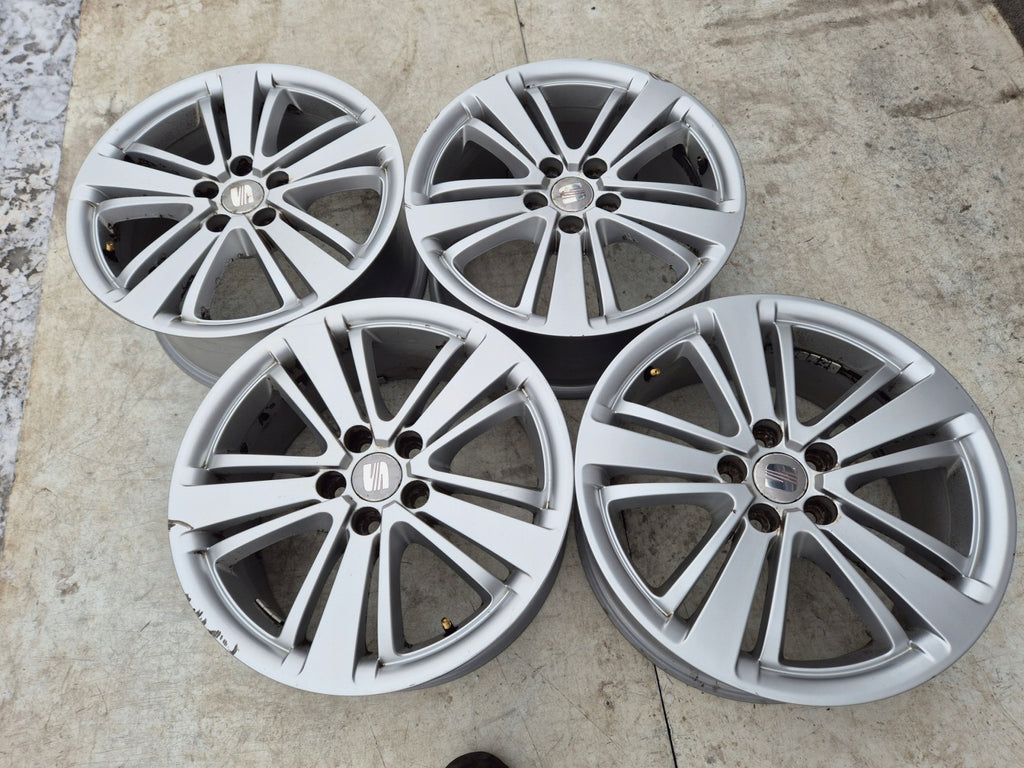 4x Alufelge 16 Zoll 7.0" 5x100 43ET Glanz Silber 6J0601025D Seat I Ibiza Toledo FEL4892162522em