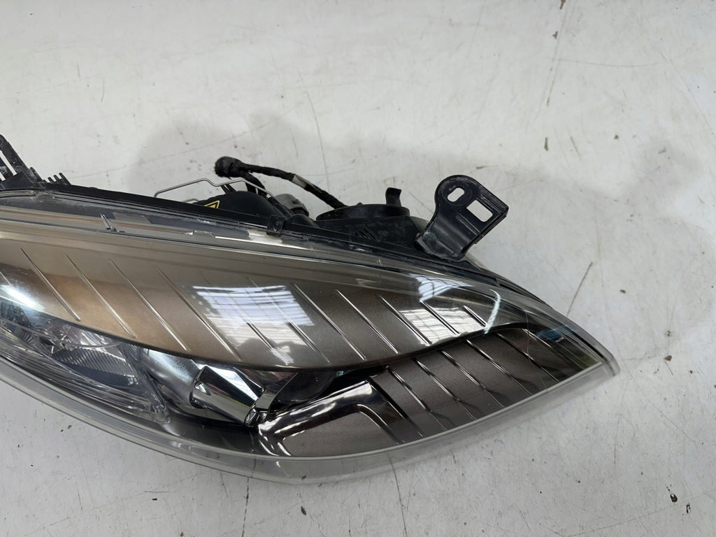Frontscheinwerfer Renault Megane III 260100021RRR1 Xenon Rechts Headlight SCH5293872835vu