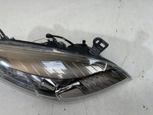 Laden Sie das Bild in den Galerie-Viewer, Frontscheinwerfer Renault Megane III 260100021RRR1 Xenon Rechts Headlight SCH5293872835vu