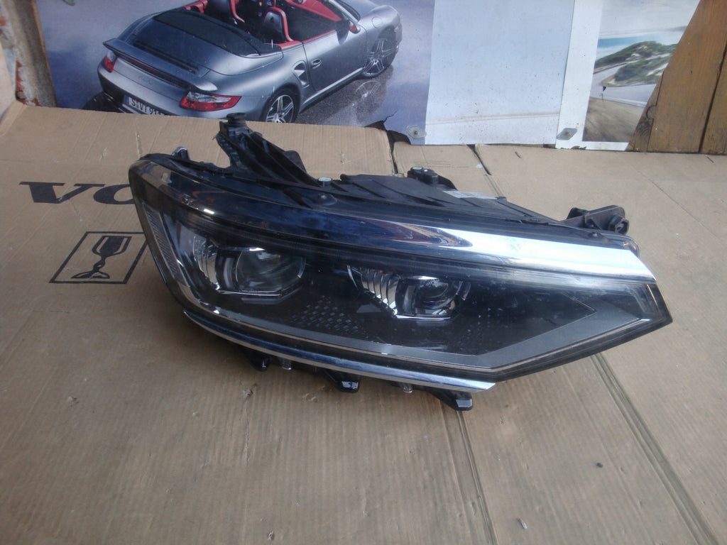 Frontscheinwerfer VW Passat B8 3G1941082T Ein Stück (Rechts oder Links)