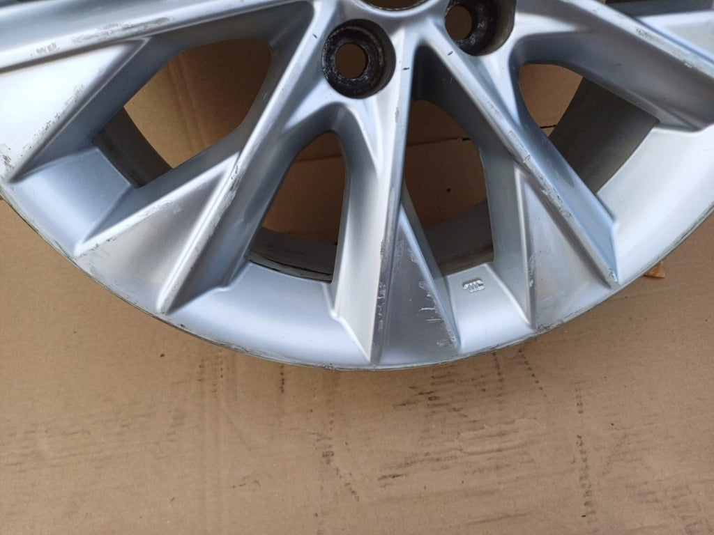 1x Alufelge 17 Zoll 7.0" 5x114.3 54ET 40AJD Lexus Es Rim Wheel FEL8352020360lr