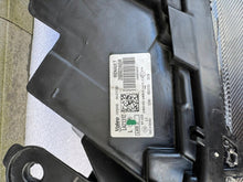 Load image into Gallery viewer, Frontscheinwerfer Dacia Duster 260106194R 260602465R Rechts oder Links