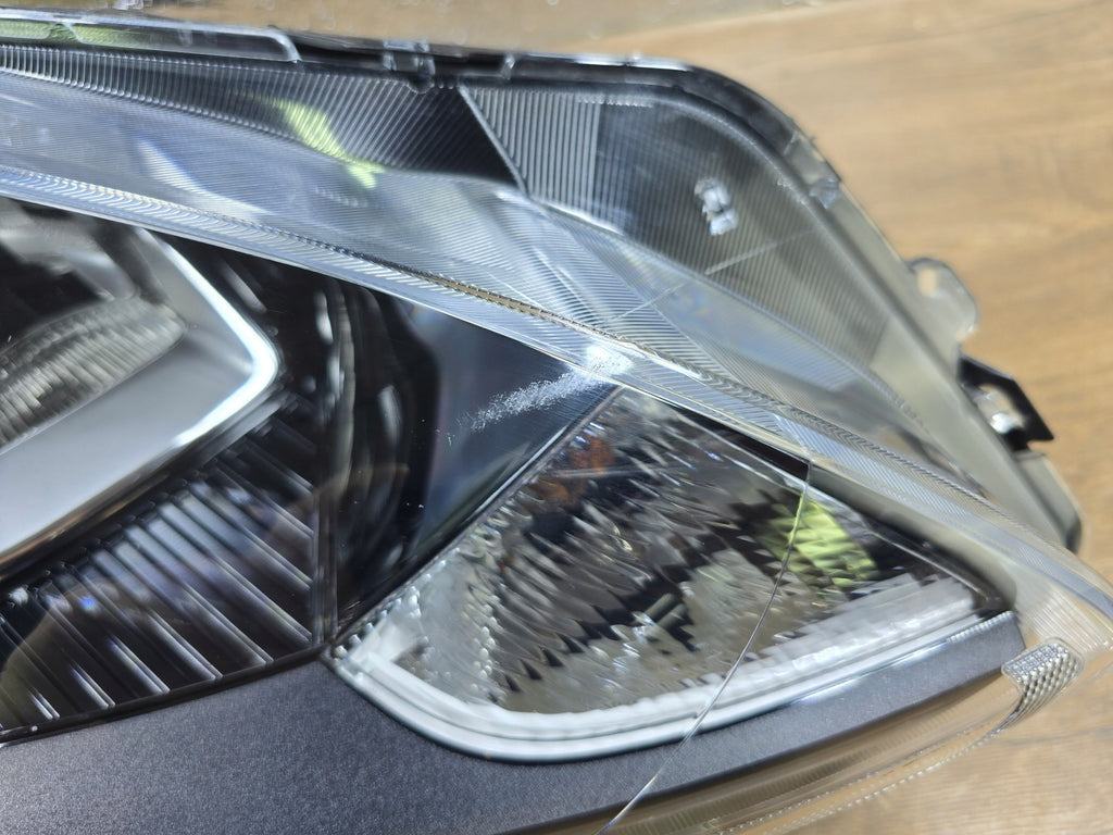 Frontscheinwerfer Ford Kuga LV4B-13E014-CD Rechts Scheinwerfer Headlight SCH8110842793lp