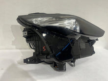 Laden Sie das Bild in den Galerie-Viewer, Frontscheinwerfer Mazda Cx-30 Cx30 DGJ1-51030 Rechts Scheinwerfer Headlight