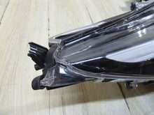 Laden Sie das Bild in den Galerie-Viewer, Frontscheinwerfer Toyota Corolla 8111012N70 Rechts Scheinwerfer Headlight SCH4226108077ci