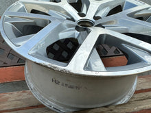 Load image into Gallery viewer, 1x Alufelge 17 Zoll 7.5&quot; 5x100 38ET Glanz Graphit 6C0601025E Mg Polo Rim Wheel