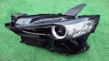 Load image into Gallery viewer, Frontscheinwerfer Mazda Cx30 DGJ1-51040 Links Scheinwerfer Headlight