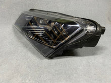 Load image into Gallery viewer, Frontscheinwerfer Skoda Superb III 3V1941015B Xenon Links Scheinwerfer Headlight