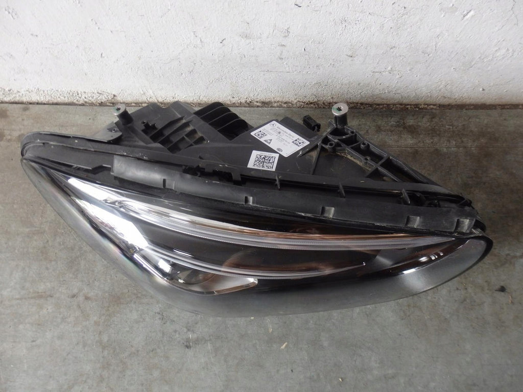 Frontscheinwerfer Mercedes-Benz W247 A2479066403 LED Rechts Headlight