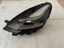 Load image into Gallery viewer, Frontscheinwerfer Tesla 3 1514952-00-D LED Links Scheinwerfer Headlight SCH9793969129pb