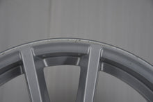 Load image into Gallery viewer, 1x Alufelge 17 Zoll 7.5" 5x112 30ET Glanz Silber 6883520 BMW 1 Rim Wheel FEL2019888222oo