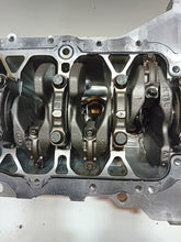 Load image into Gallery viewer, Motorblock Hyundai Kia G4LG 1.5 DPI 110PS 81kW 13TKm Benzin Unkomplett