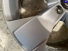 Laden Sie das Bild in den Galerie-Viewer, 1x Alufelge 18 Zoll 7.5&quot; 5x108 31471553 Volvo Xc40 Rim Wheel