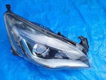 Laden Sie das Bild in den Galerie-Viewer, Frontscheinwerfer Opel Astra J TL793389777 13253651-3020 Xenon Rechts Headlight SCH9052148618bg