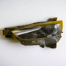 Laden Sie das Bild in den Galerie-Viewer, Frontscheinwerfer Mazda Gj 123456 LED Ein Stück (Rechts oder Links) Headlight