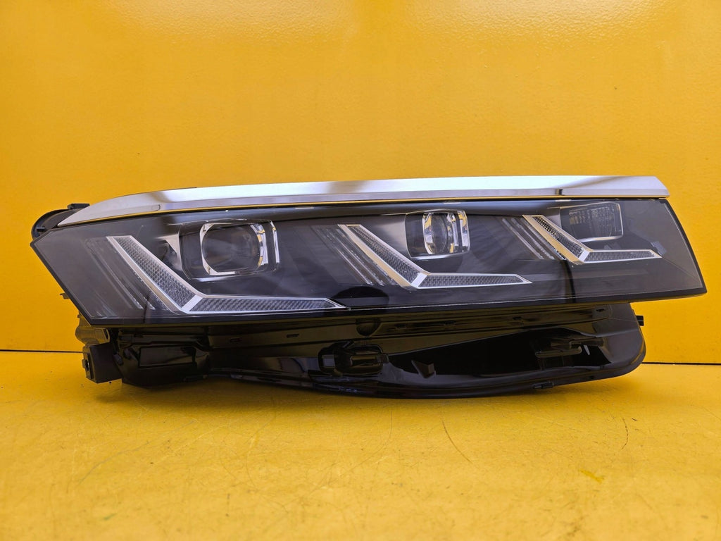 Frontscheinwerfer VW Touareg 761941082F LED Rechts Scheinwerfer Headlight SCH3435147113vr