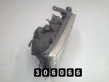 Laden Sie das Bild in den Galerie-Viewer, Frontscheinwerfer Toyota Hiace I Rechts Scheinwerfer Headlight SCH9822295740qb